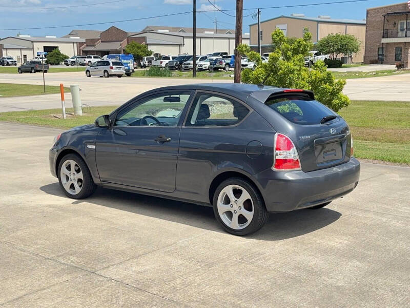 2009 Hyundai Accent SE