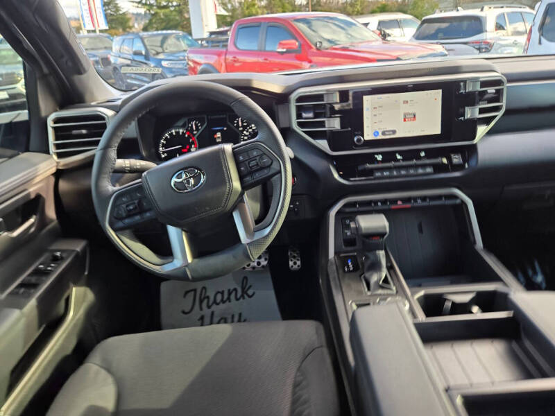 2025 Toyota Tundra SR5