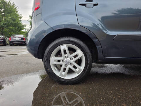2011 Kia Soul +