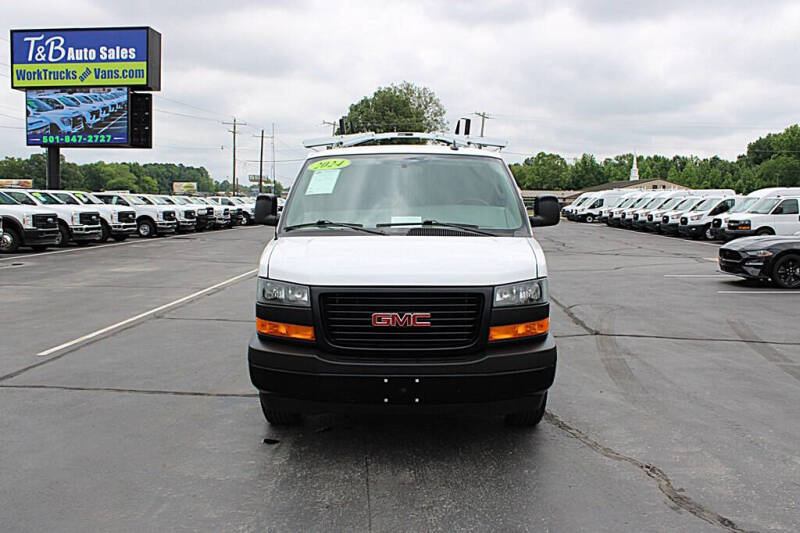 2024 GMC Savana 2500