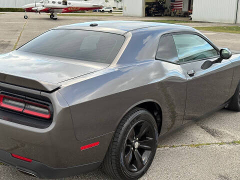 2018 Dodge Challenger SXT
