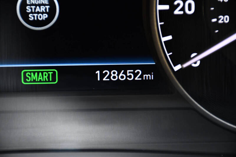 2019 Genesis G90