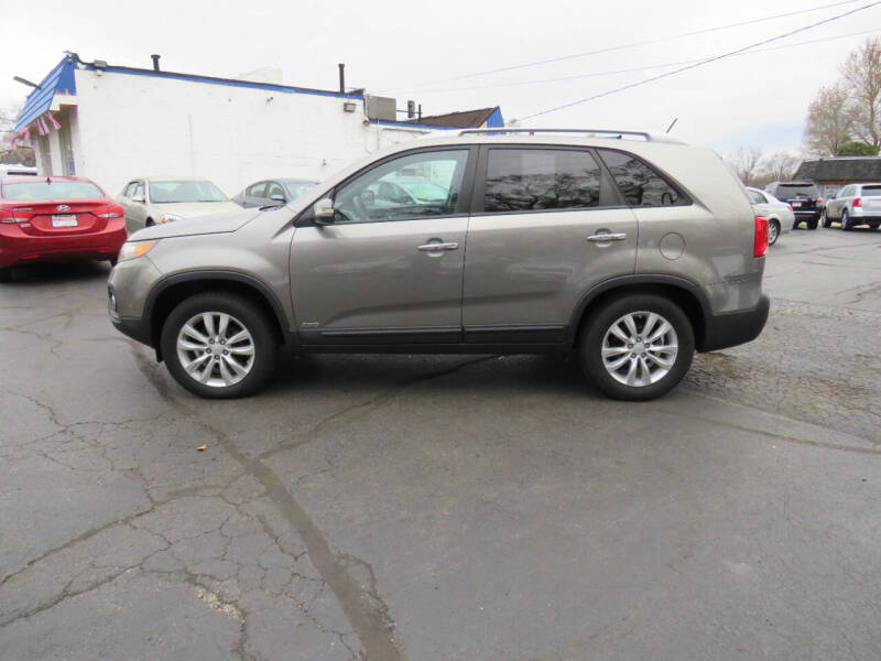 2011 Kia Sorento LX photo 3