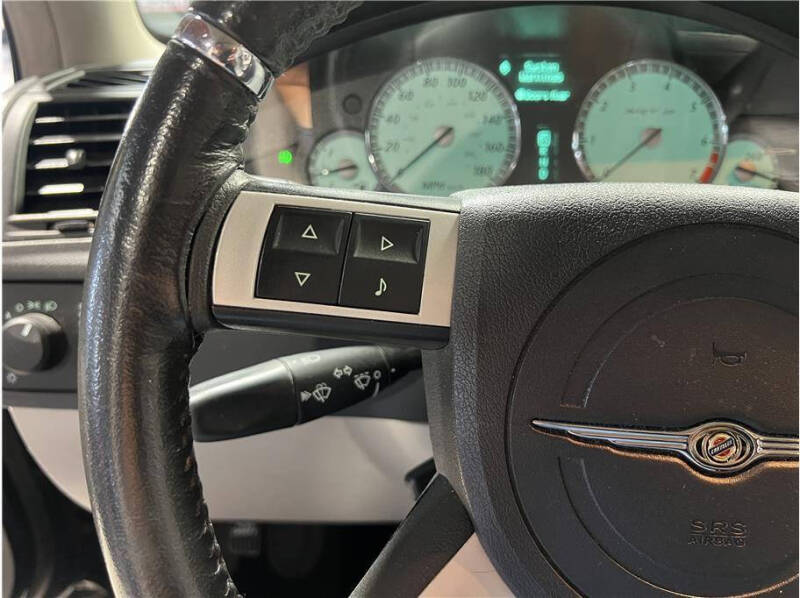 2007 Chrysler 300 SRT-8