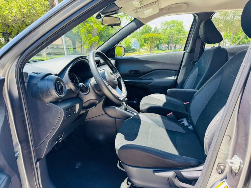 2020 Nissan Kicks S