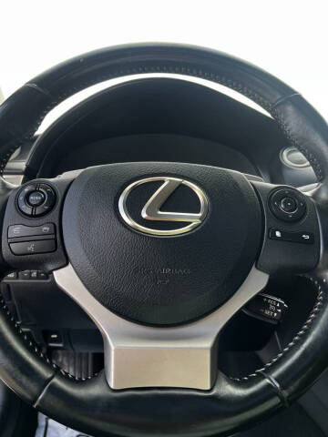 2016 Lexus IS 200t