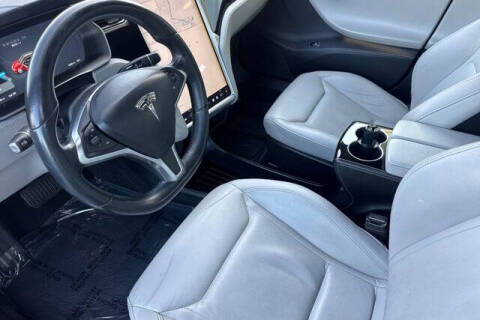 2016 Tesla Model S 85D