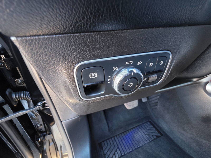 2020 Mercedes-Benz GLB GLB 250