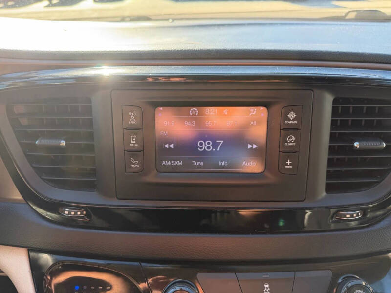 2017 Chrysler Pacifica Touring