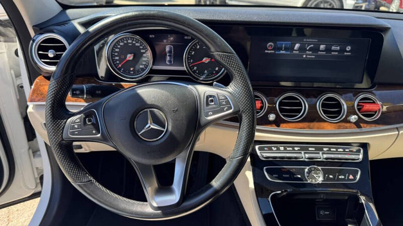 2017 Mercedes-Benz E-Class E 300 4MATIC