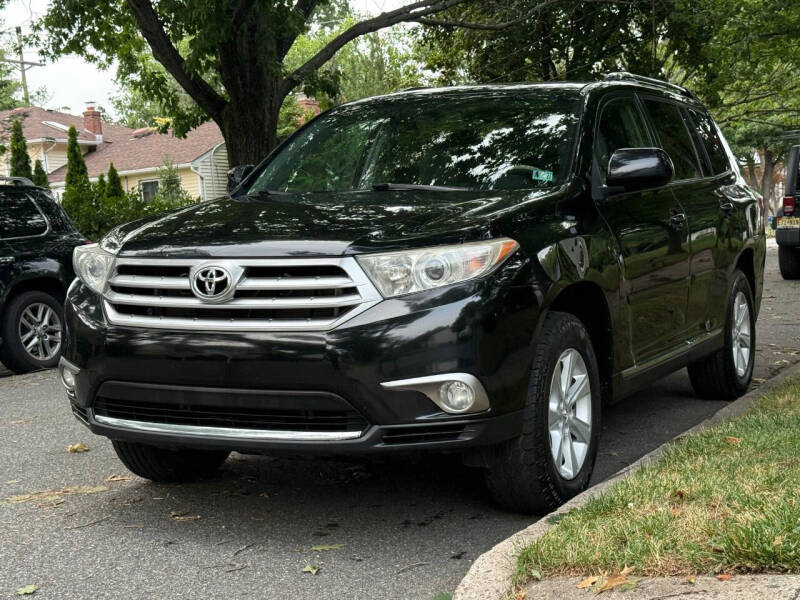 2013 Toyota Highlander SE