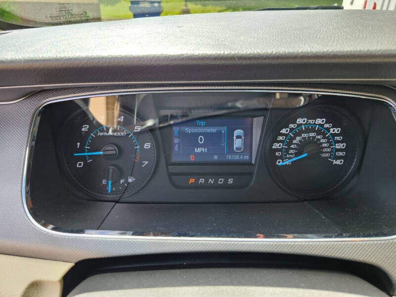 2017 Ford Taurus SE