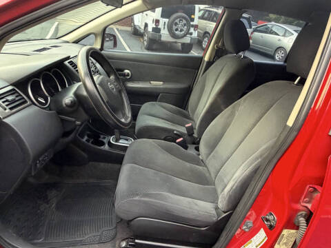 2011 Nissan Versa 1.8 S