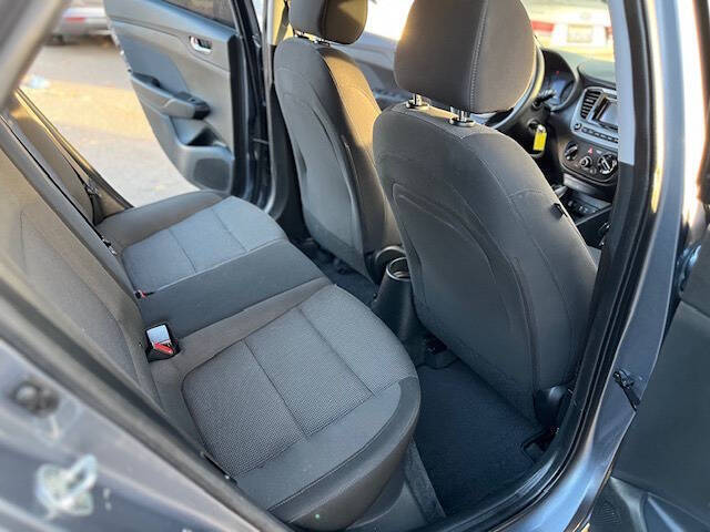 2019 Hyundai Accent SE