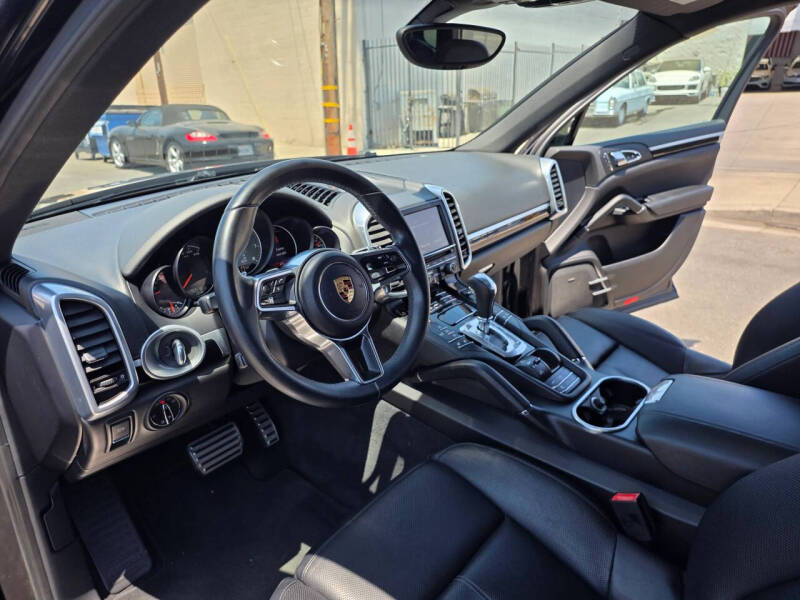 2016 Porsche Cayenne S