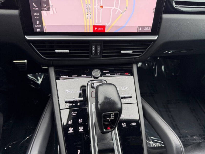 2021 Porsche Cayenne Turbo Coupe