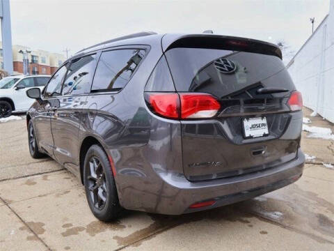 2019 Chrysler Pacifica Touring L Plus