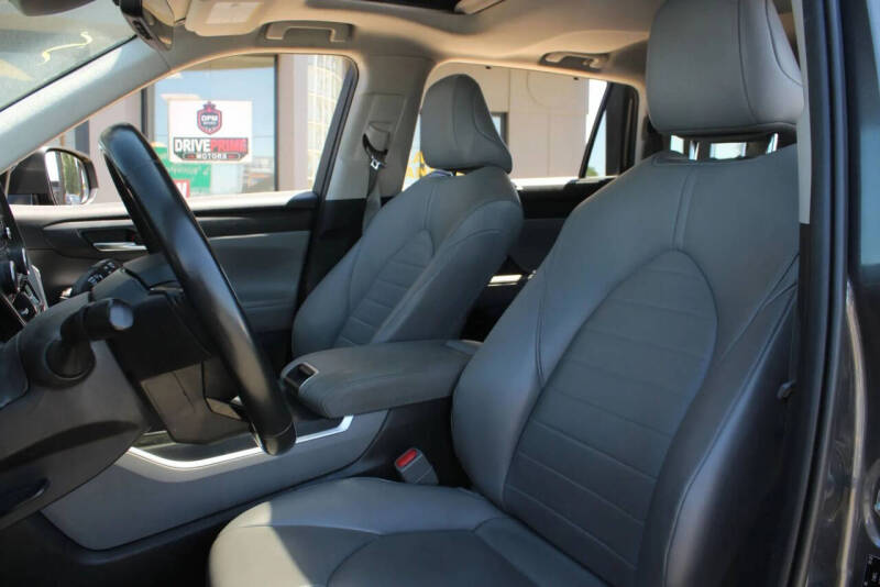 2021 Toyota Highlander XLE