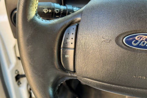 2005 Ford Excursion XLT