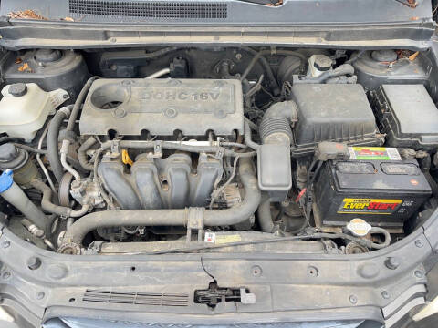 2009 Kia Rondo LX