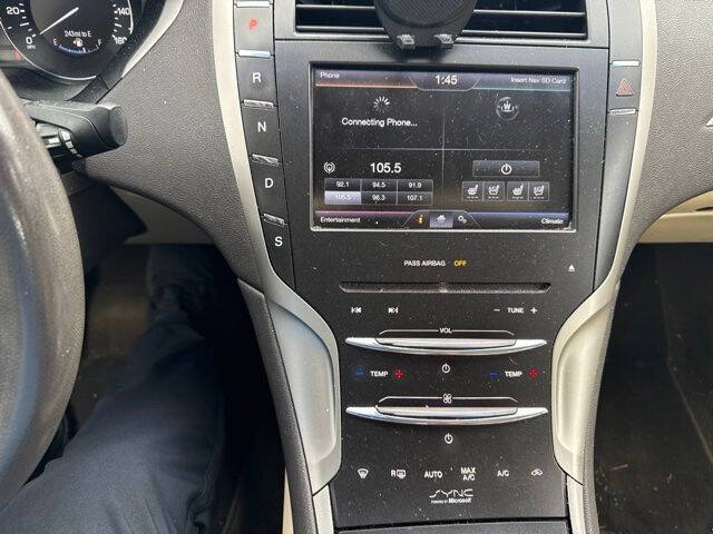 2014 Lincoln MKZ