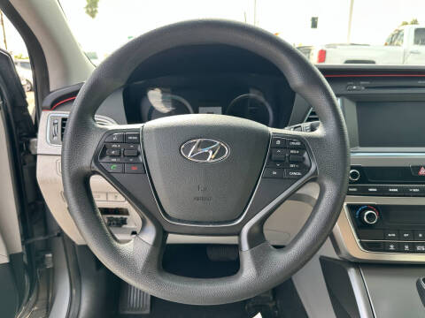 2017 Hyundai Sonata Hybrid SE