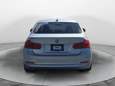 2017 BMW 3 Series 320i