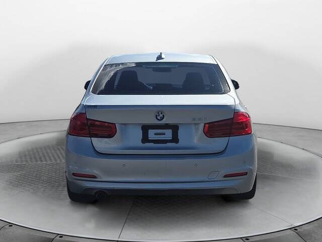 2017 BMW 3 Series 320i