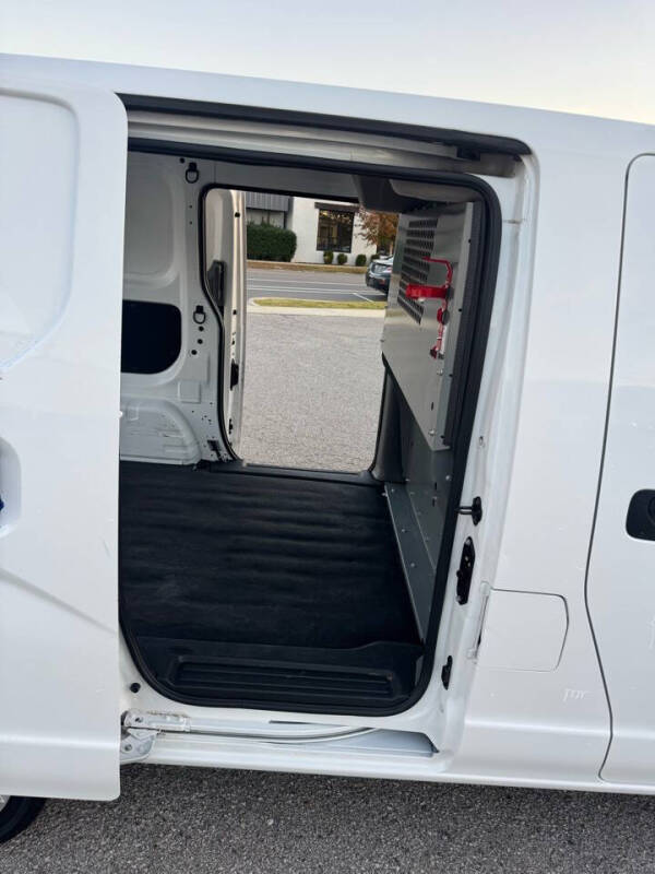 2020 Nissan NV200 SV