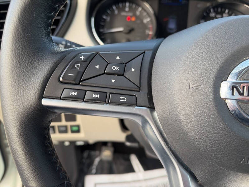 2022 Nissan Rogue Sport SV