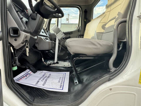 2019 Freightliner M2 106