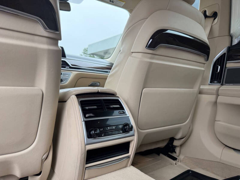 2017 BMW 7 Series 740i xDrive