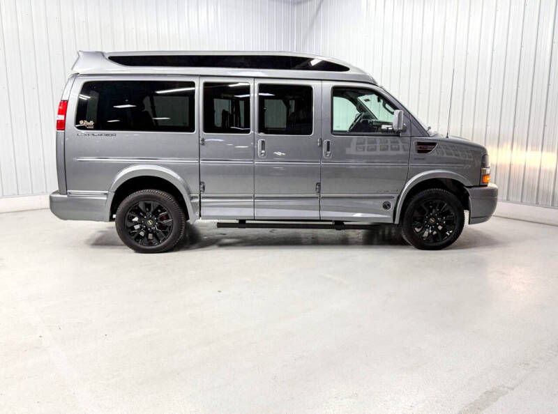 2023 Chevrolet Express 2500