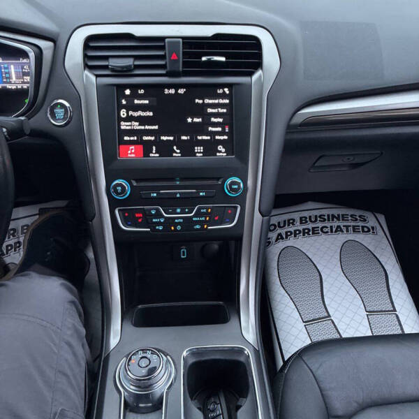 2017 Ford Fusion Hybrid SE