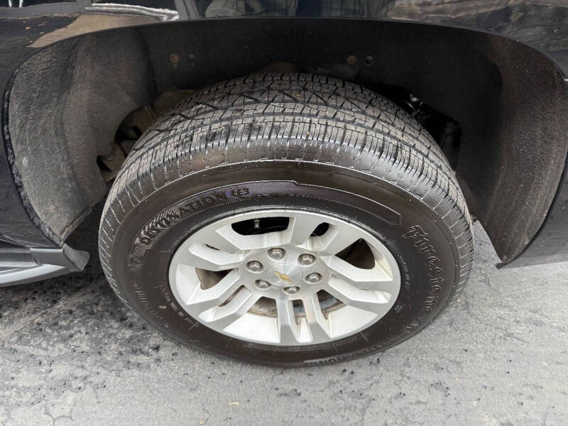 2017 Chevrolet Suburban LS