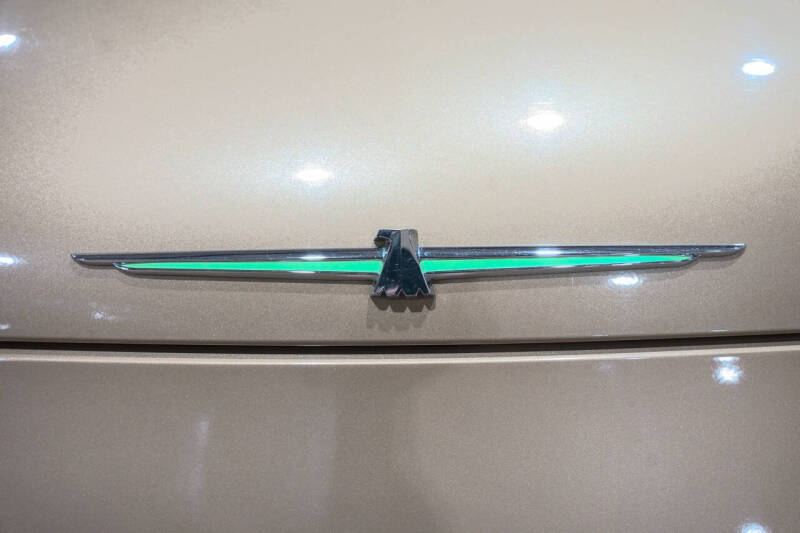 2005 Ford Thunderbird Deluxe
