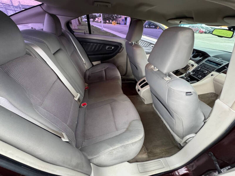 2012 Ford Taurus SEL