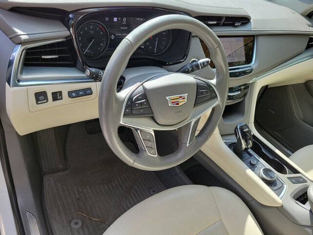 2021 Cadillac XT5 Premium Luxury