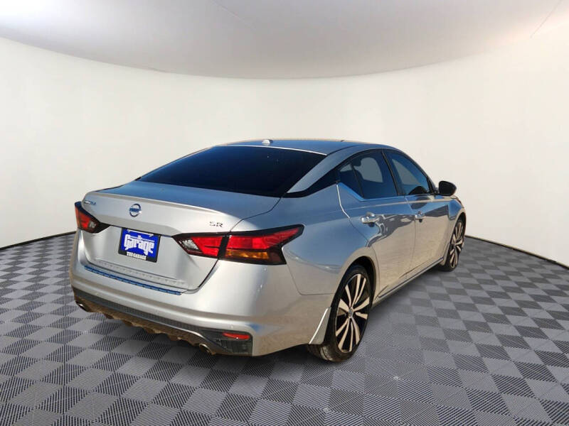 2022 Nissan Altima 2.5 SR