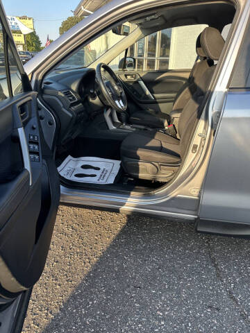 2017 Subaru Forester 2.5i
