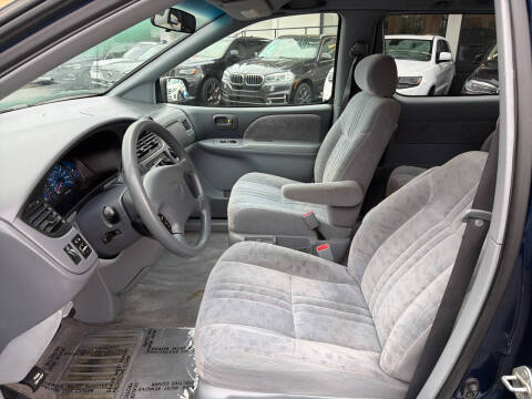 2001 Toyota Sienna LE