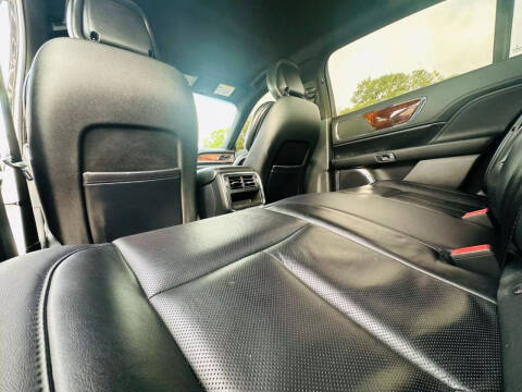 2018 Lincoln Continental Select