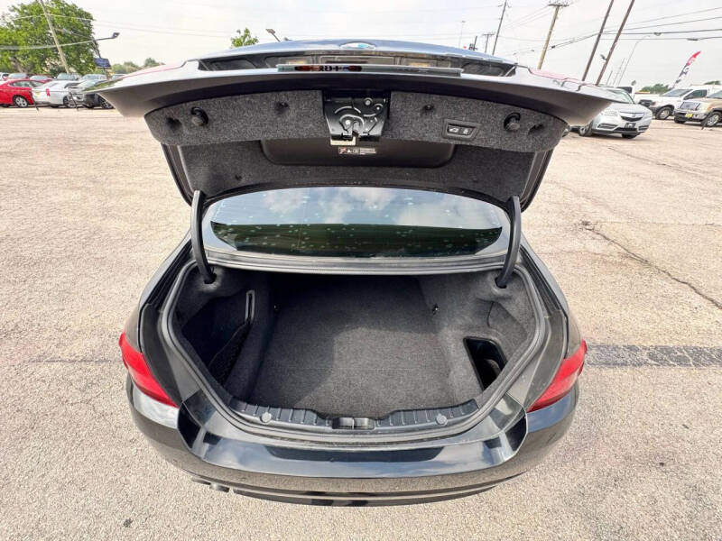 2013 BMW 5 Series 528i