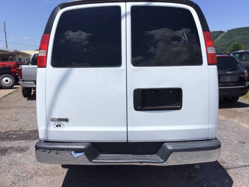 2017 Chevrolet Express LS 3500