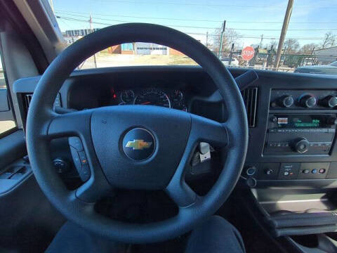 2025 Chevrolet Express 2500