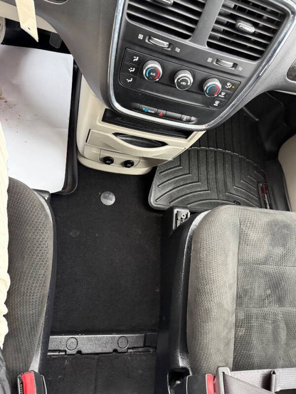 2015 Dodge Grand Caravan American Value Package