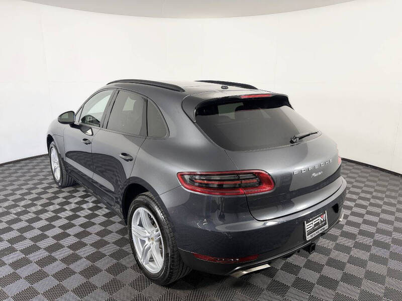 2017 Porsche Macan