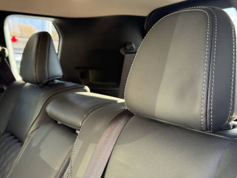 2025 Mitsubishi Outlander PHEV SEL