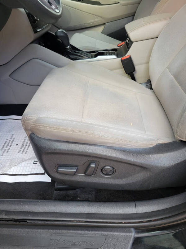 2017 Hyundai Tucson SE