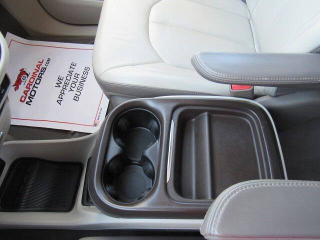 2017 Chrysler Pacifica Touring-L